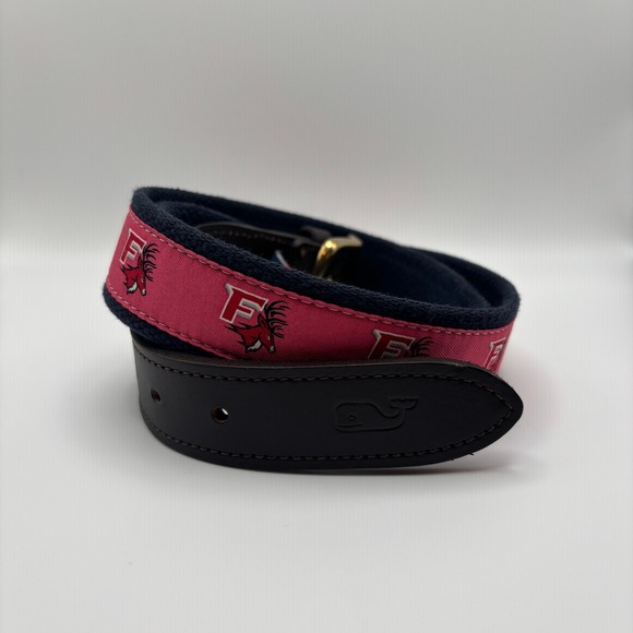 Vineyard Vines Red Fabric Belt Mens size 38 Fairfield University Stags EUC - Picture 1 of 4